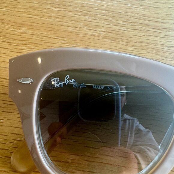 Ray-Ban RB 2186 State Street Unisex Sunglasses in Beige - New without Box - Picture 4 of 9